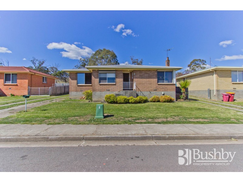 24 Pioneer Parade, Ravenswood TAS 7250