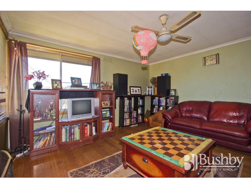 24 Pioneer Parade, Ravenswood TAS 7250