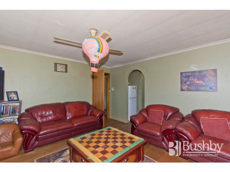 24 Pioneer Parade, Ravenswood TAS 7250