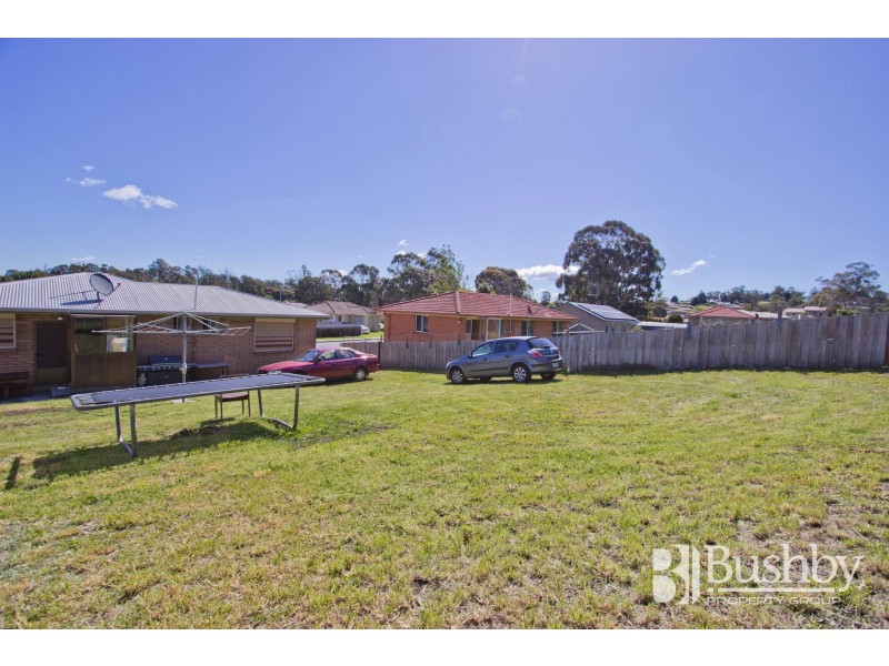 24 Pioneer Parade, Ravenswood TAS 7250