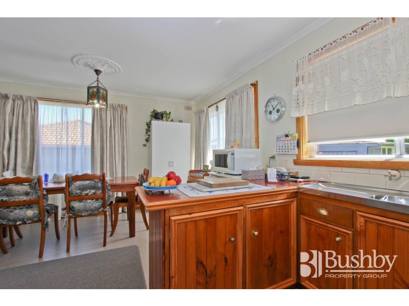 10 Rowland Crescent, Summerhill TAS 7250