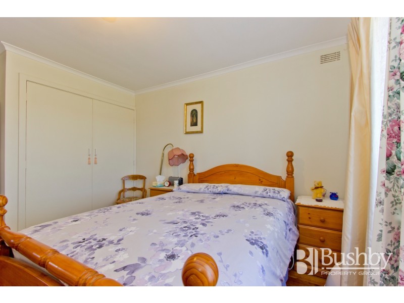 10 Rowland Crescent, Summerhill TAS 7250