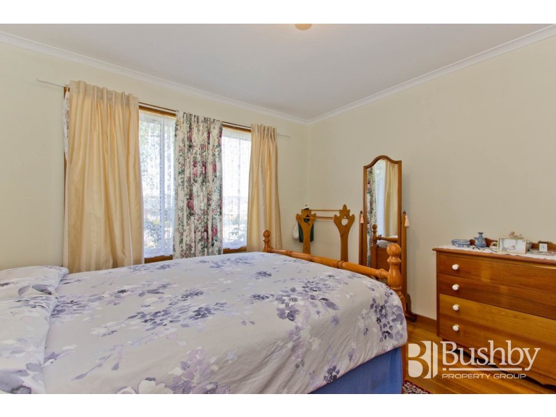 10 Rowland Crescent, Summerhill TAS 7250