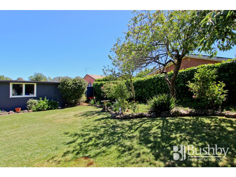 10 Rowland Crescent, Summerhill TAS 7250