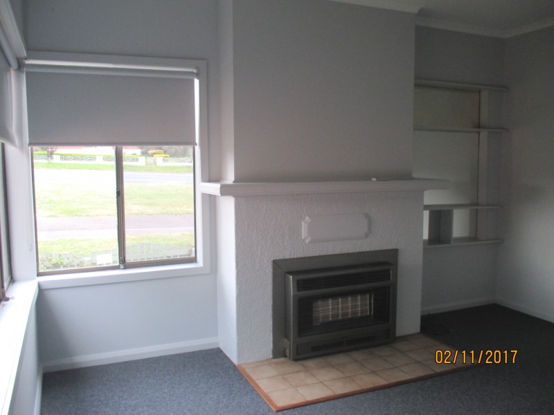 1 Alanvale Road, Newnham TAS 7248