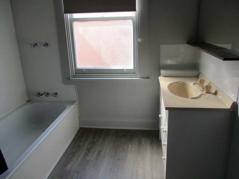 1 Alanvale Road, Newnham TAS 7248