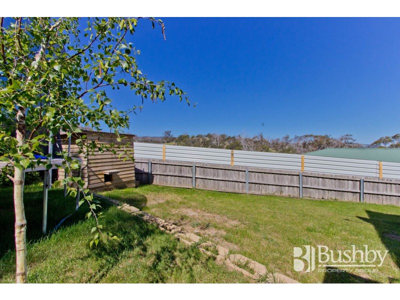 8 Oberon Place, Ravenswood TAS 7250