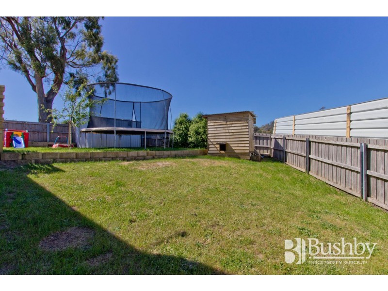 8 Oberon Place, Ravenswood TAS 7250