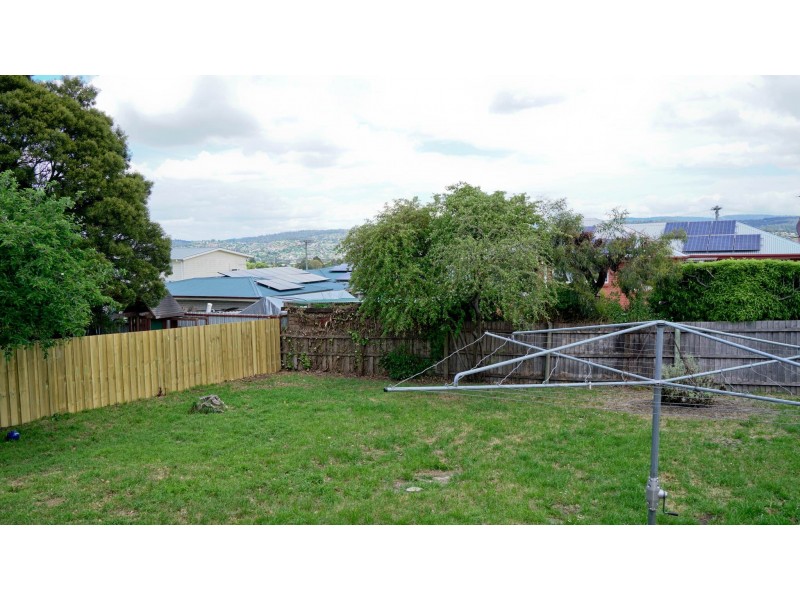 17 Egan Street, Newnham TAS 7248