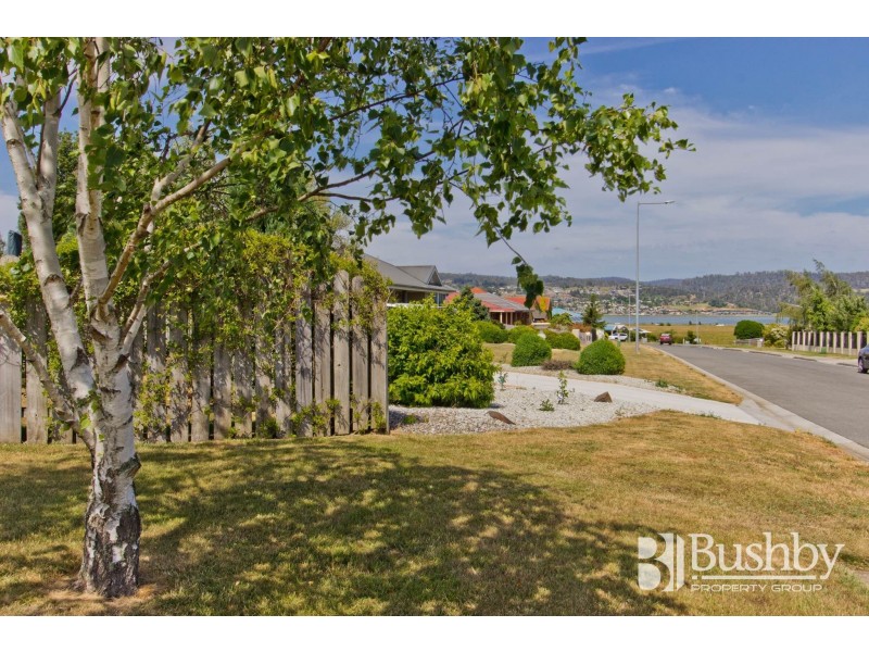 3/20 Camira Street, Newnham TAS 7248