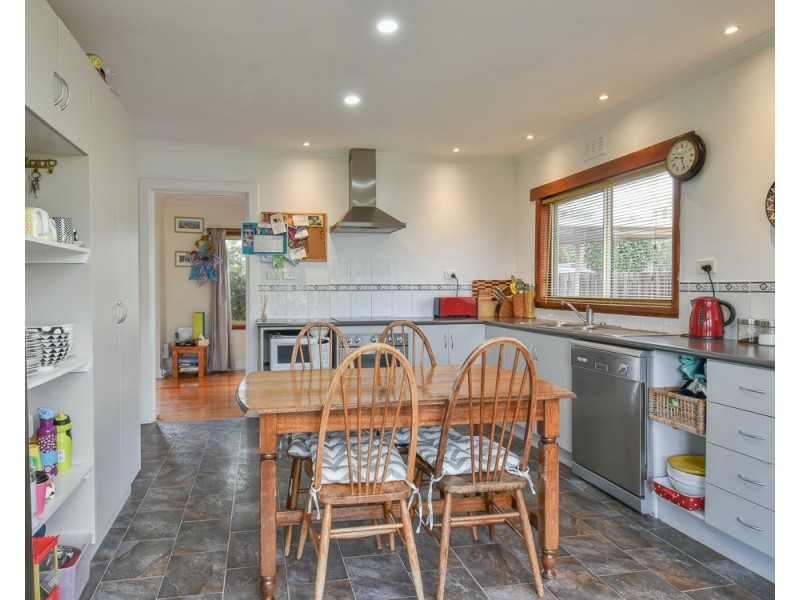 10 Freeland Crescent, Riverside TAS 7250