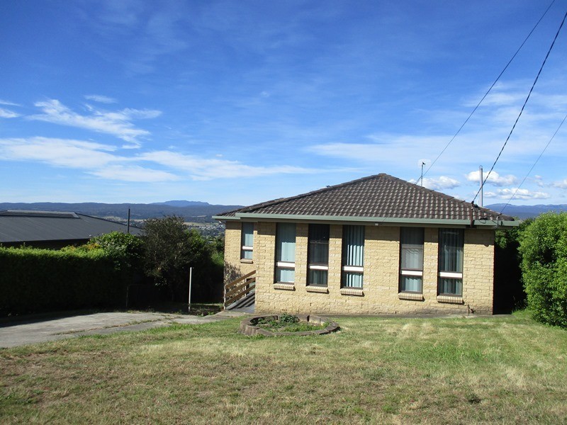5 Redwood Crecent, Youngtown TAS 7249