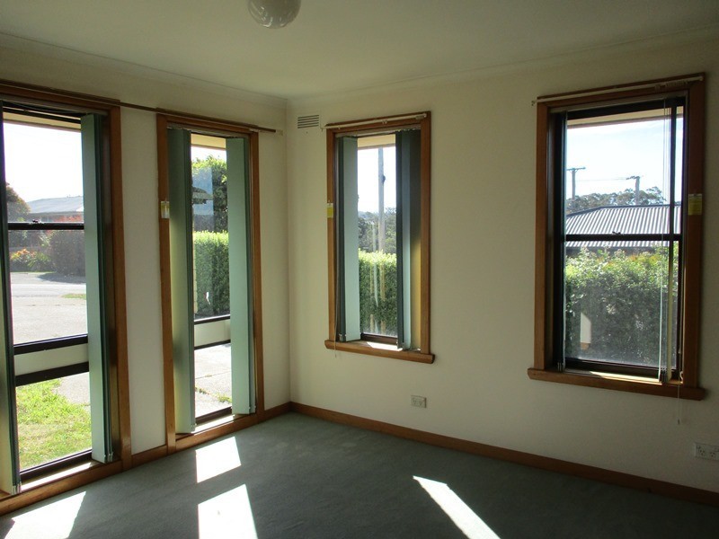 5 Redwood Crecent, Youngtown TAS 7249