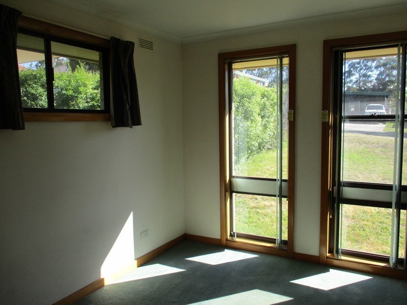 5 Redwood Crecent, Youngtown TAS 7249