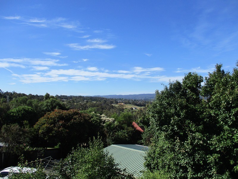 5 Redwood Crecent, Youngtown TAS 7249