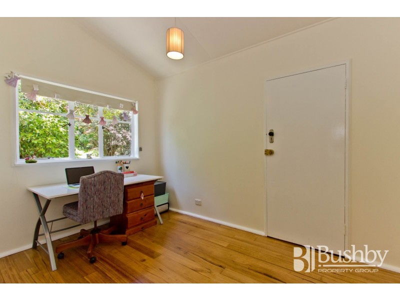 30 Alanvale Road, Newnham TAS 7248