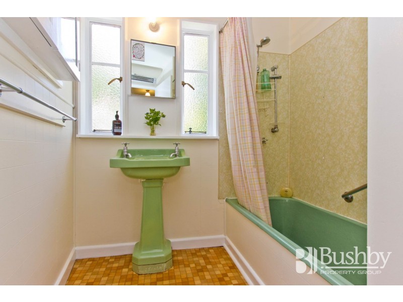 30 Alanvale Road, Newnham TAS 7248