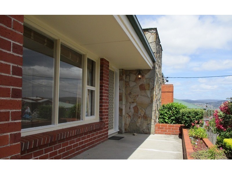 21 Ronneby Road, Newnham TAS 7248