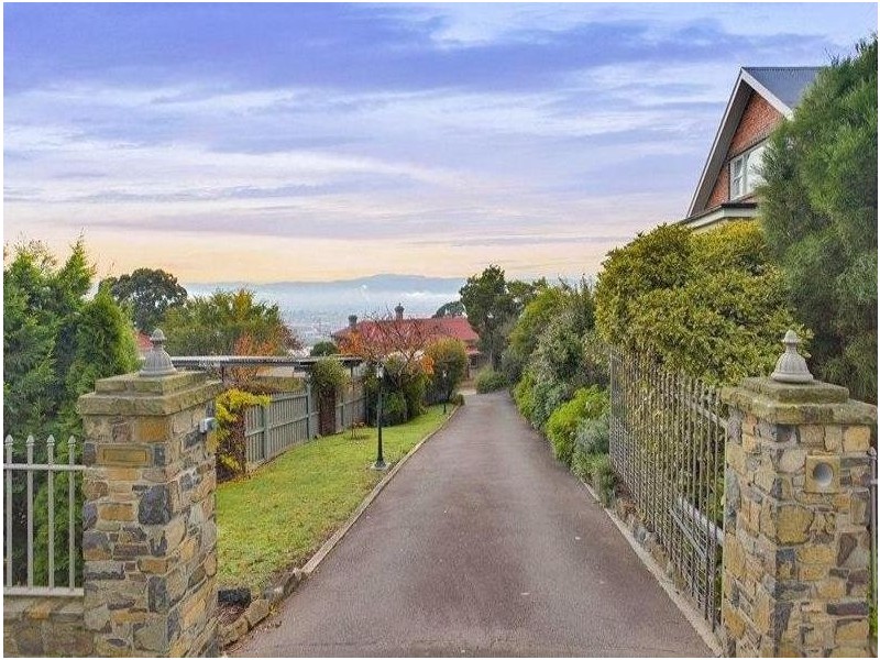 48 Bain Terrace, Trevallyn TAS 7250