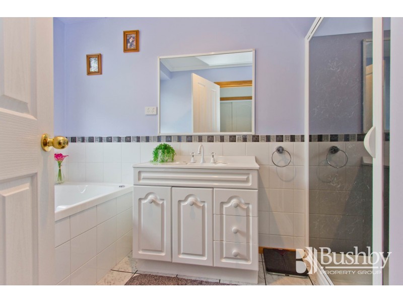 27 Piper Avenue, Youngtown TAS 7249