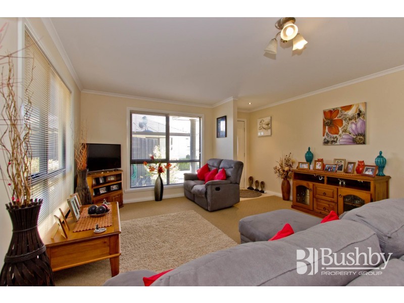 2/11 Cadorna Street, Mowbray TAS 7248