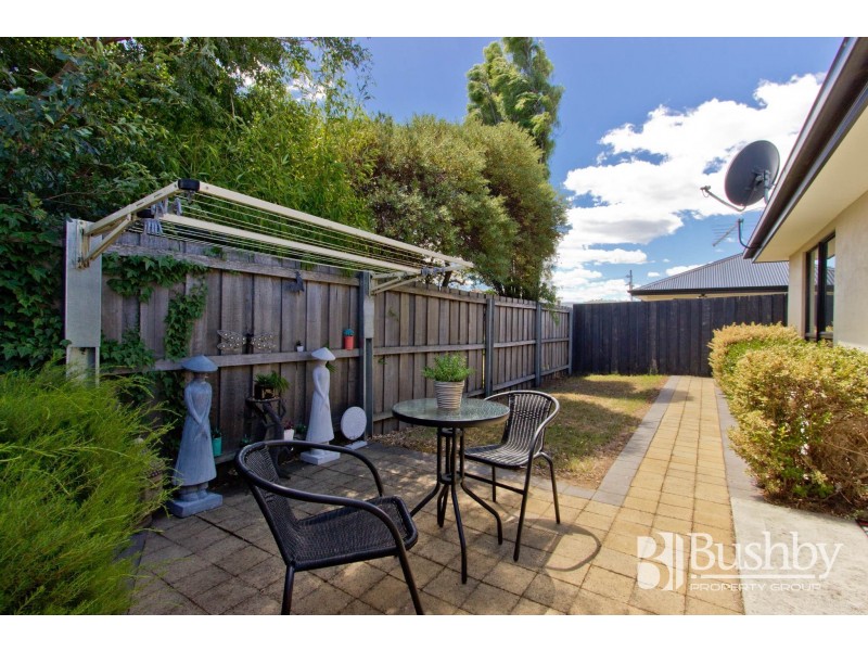 2/11 Cadorna Street, Mowbray TAS 7248