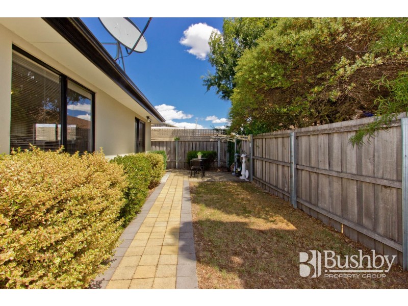2/11 Cadorna Street, Mowbray TAS 7248