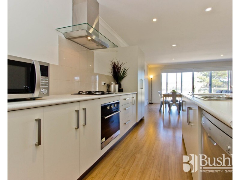 8/73 Foch Street, Mowbray TAS 7248