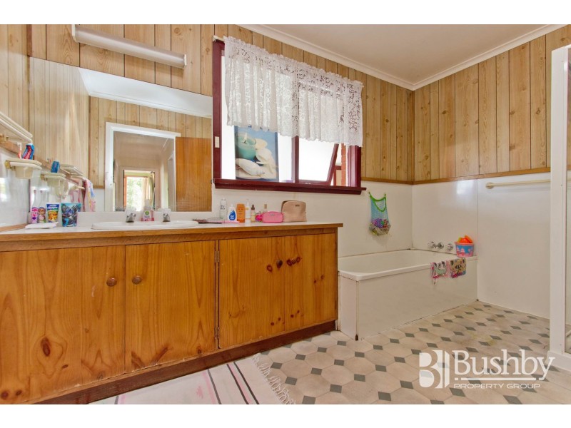 47 Bill Grove, Mowbray TAS 7248
