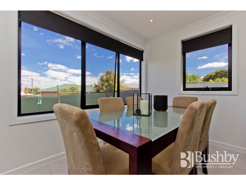 17 Helenwood Grove, Newnham TAS 7248