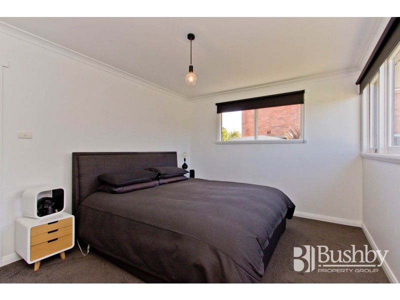 17 Helenwood Grove, Newnham TAS 7248