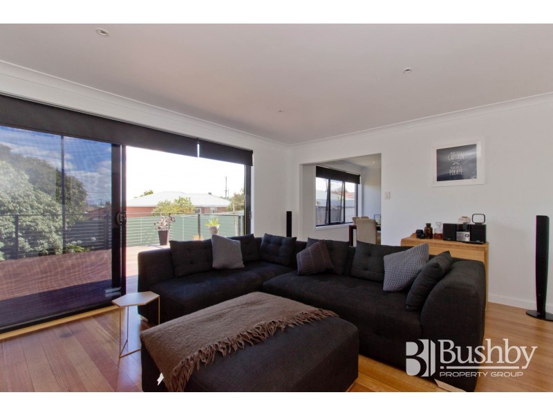 17 Helenwood Grove, Newnham TAS 7248