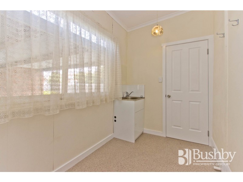 1/13 Foch Street, Mowbray TAS 7248