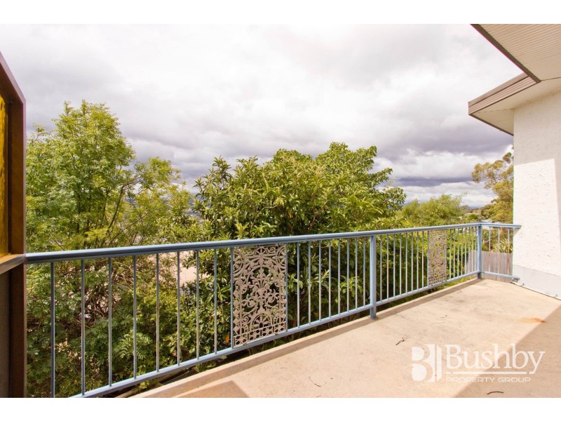 2/69 Salisbury Crescent, West Launceston TAS 7250
