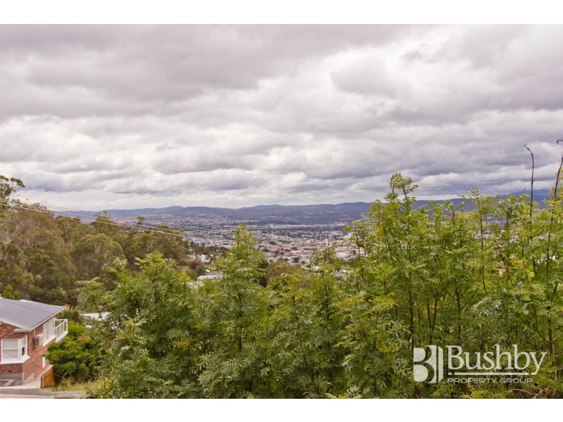 2/69 Salisbury Crescent, West Launceston TAS 7250