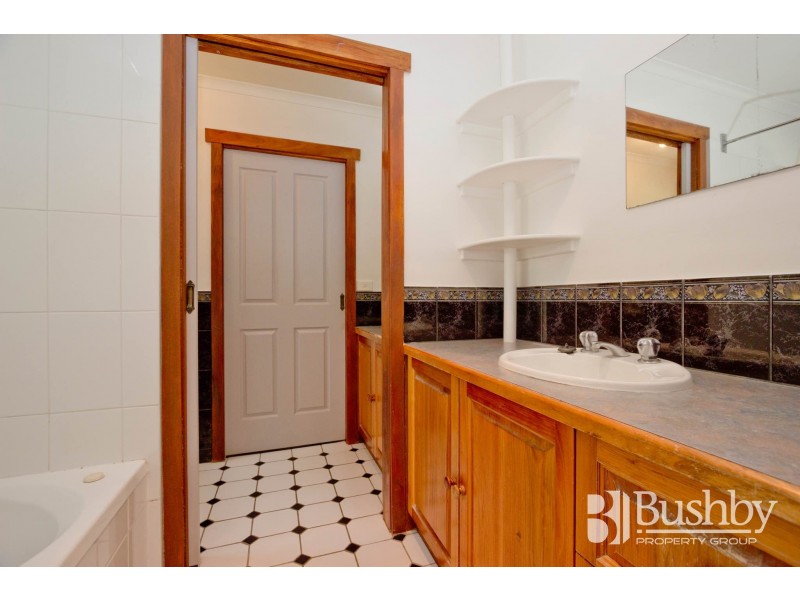 2/69 Salisbury Crescent, West Launceston TAS 7250