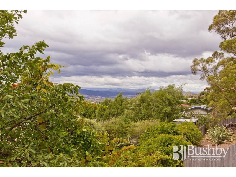 2/69 Salisbury Crescent, West Launceston TAS 7250
