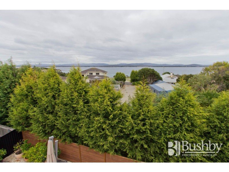 1/3 Dune Place, Low Head TAS 7253