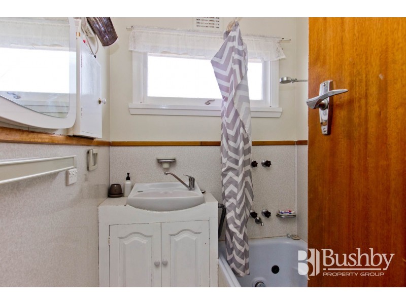 5 Procter Street, Newnham TAS 7248