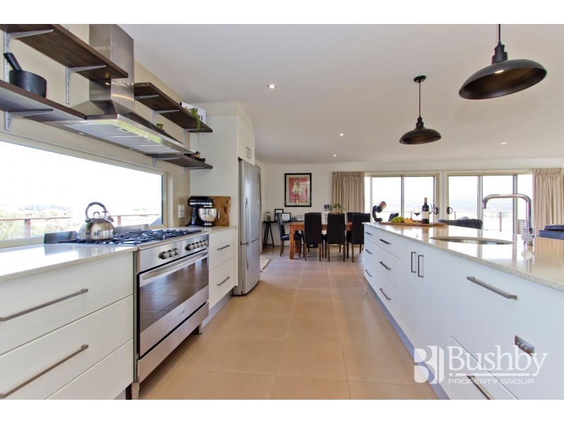 11 Sarinda Close, Newnham TAS 7248