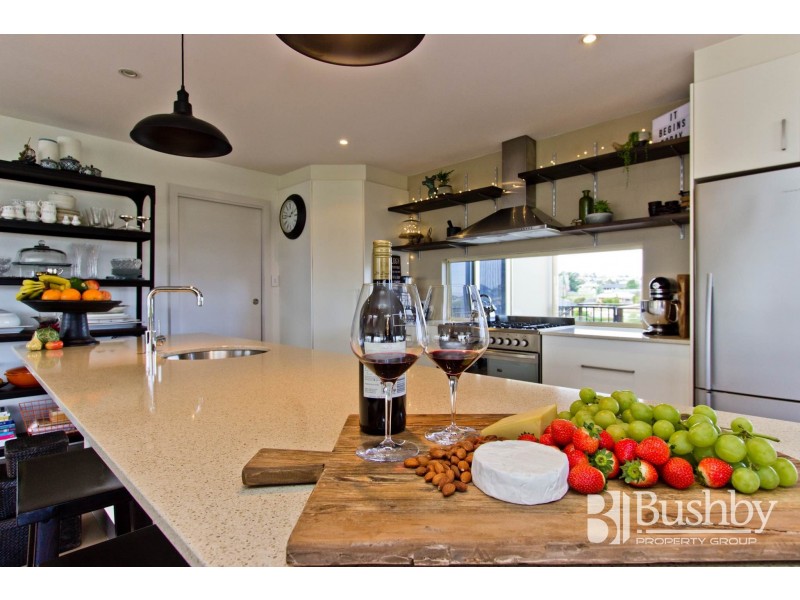 11 Sarinda Close, Newnham TAS 7248