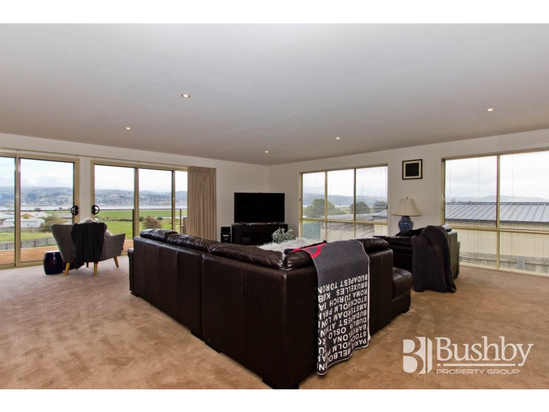 11 Sarinda Close, Newnham TAS 7248