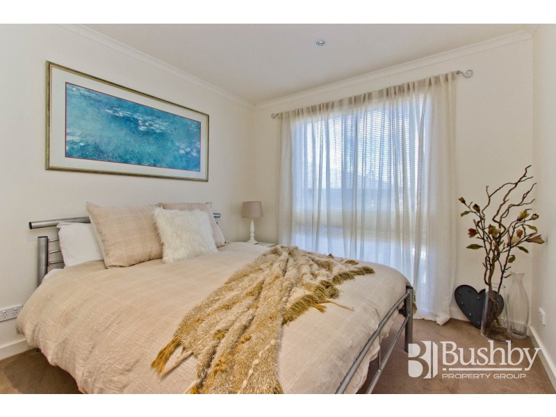 11 Sarinda Close, Newnham TAS 7248