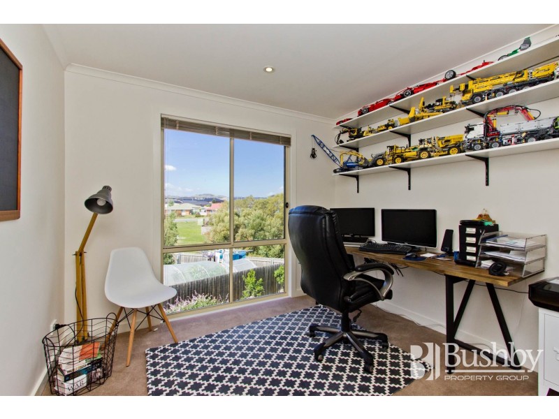 11 Sarinda Close, Newnham TAS 7248