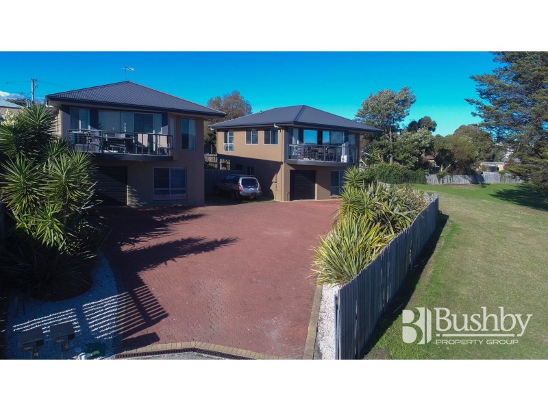 1 & 2/15 Rothesay Close, Newnham TAS 7248