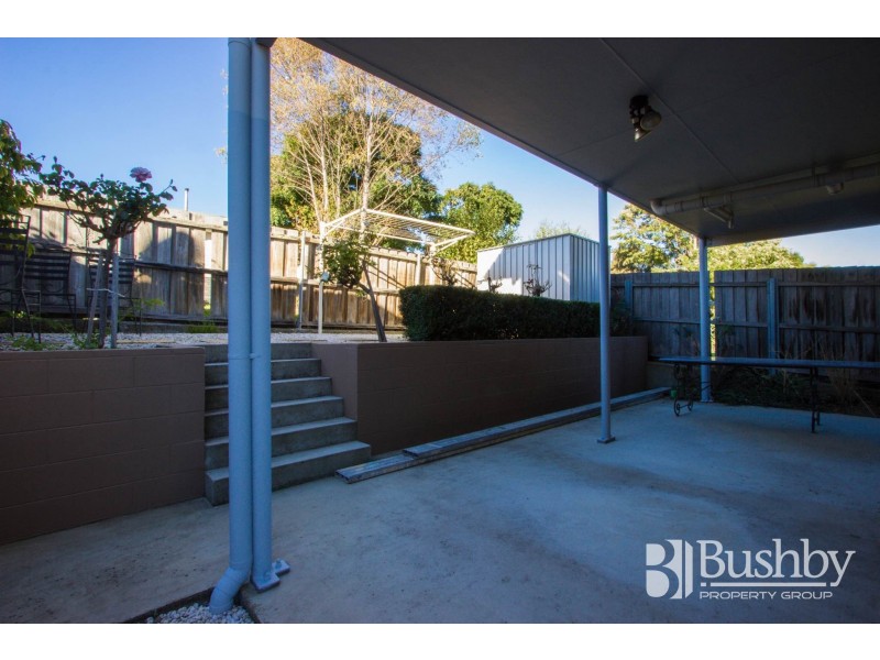 1 & 2/15 Rothesay Close, Newnham TAS 7248