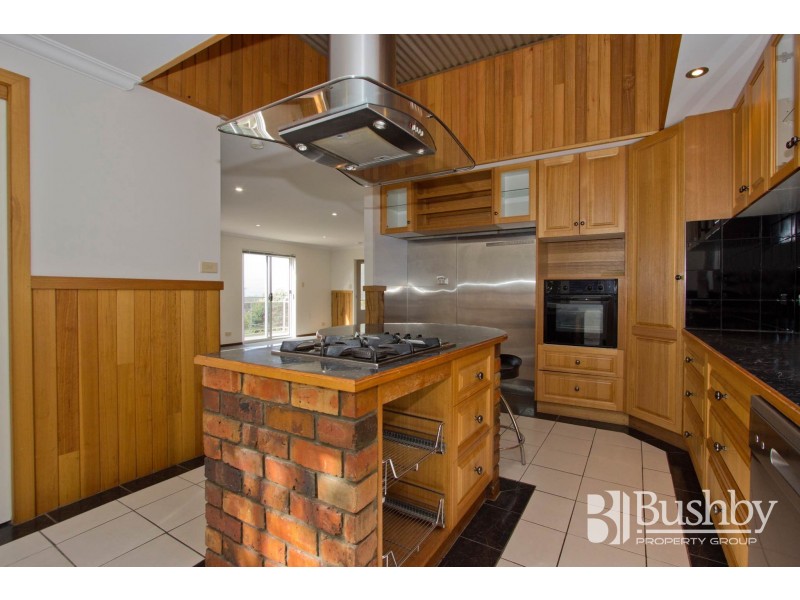 27 Nichols Street, Kings Meadows TAS 7249