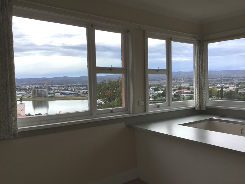 17a South Esk Drive, Trevallyn TAS 7250