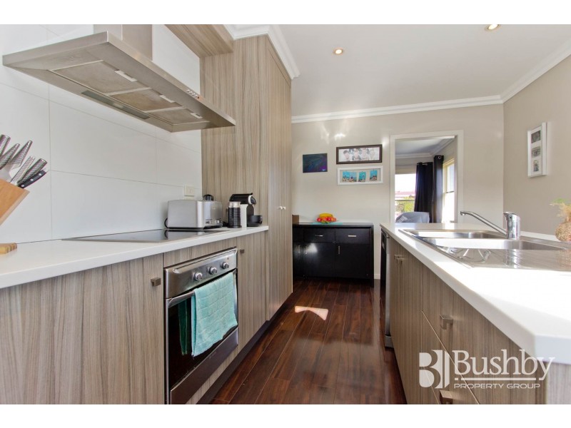 58 Tompsons Lane, Newnham TAS 7248
