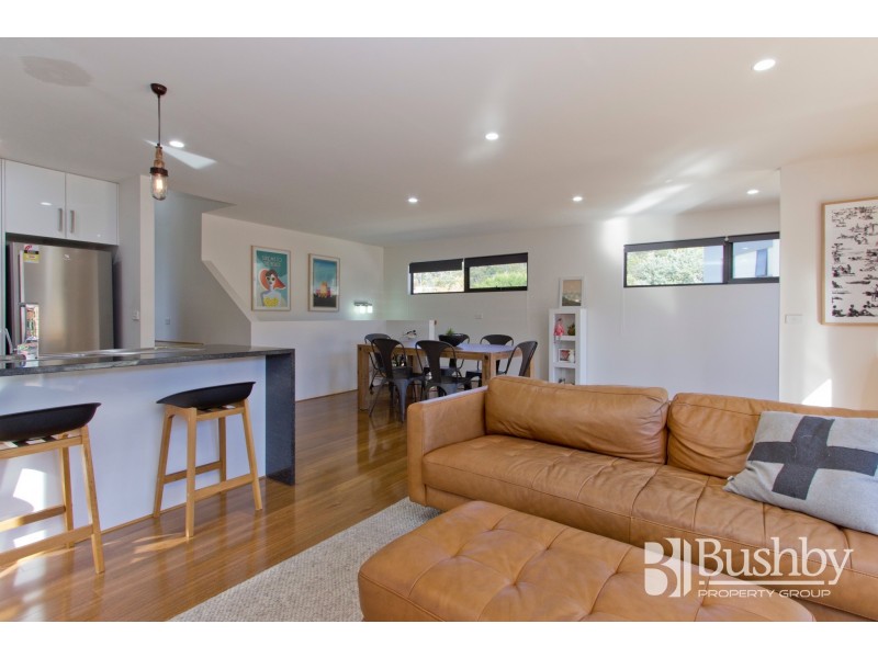 2/10 Friary Court, Riverside TAS 7250